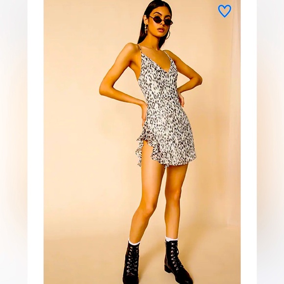 Superdown Kina Mini Dress White Leopard side ruffle - Picture 4 of 9